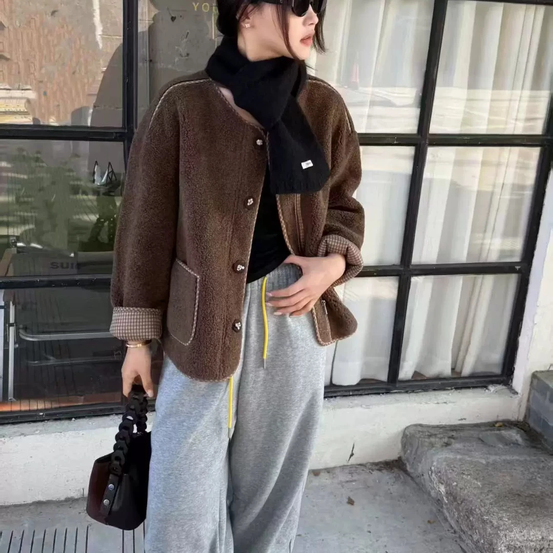 圆领冬季女厚款短外套短款秋冬装255