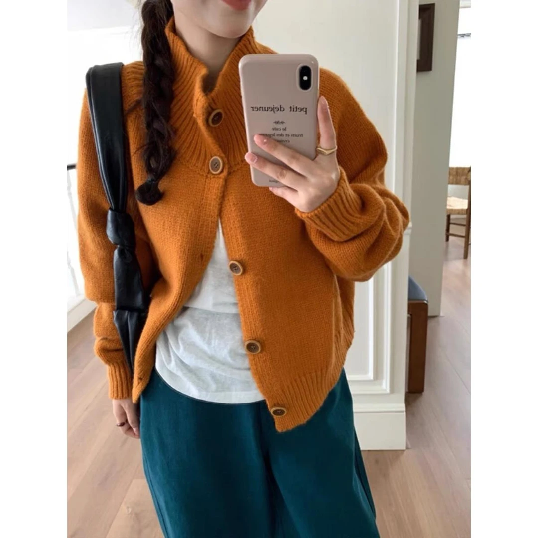 秋冬慵懒风毛衣外套女款2025新款高领上衣复古单排扣橘色针织开衫