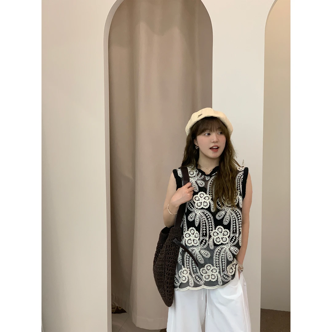 zhukele  无袖花苞镂空领上衣