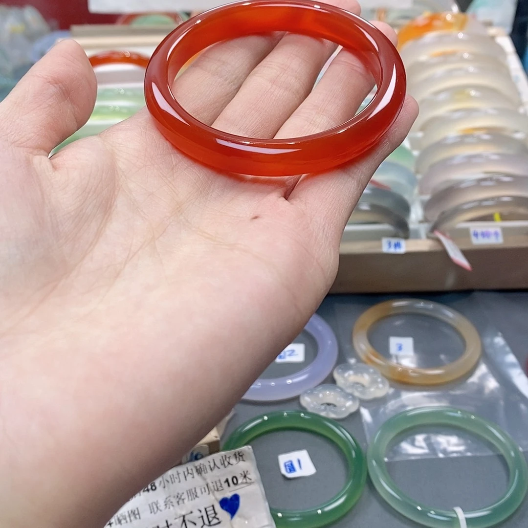 玛瑙/玉髓手镯未镶嵌平**乐