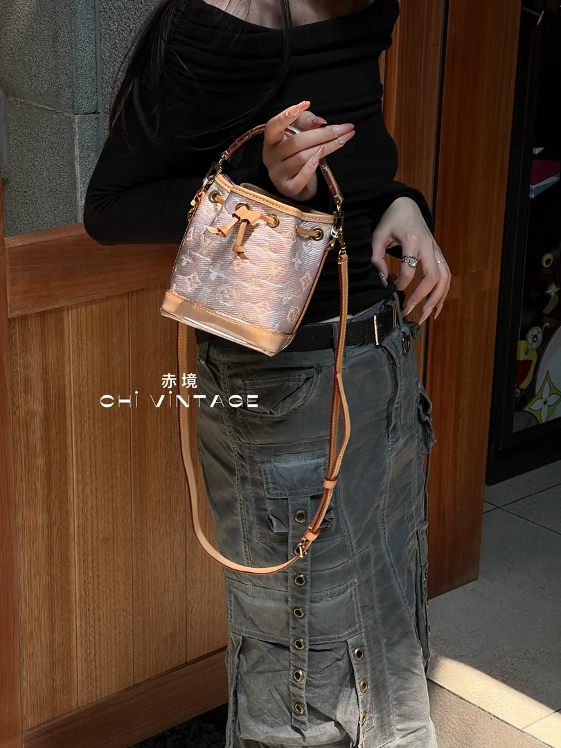 95新 LouisVuitton/路易威登 9968 粉色情人节限定水桶斜挎包