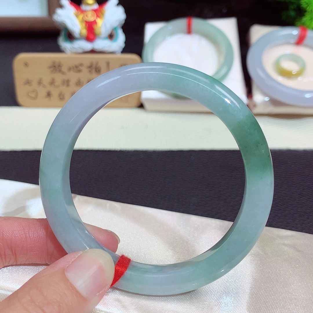 翡翠未镶嵌手镯280