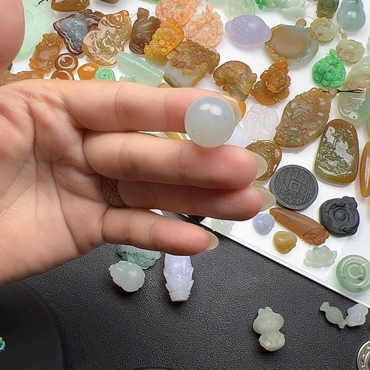 定制翡翠未镶嵌翡翠
