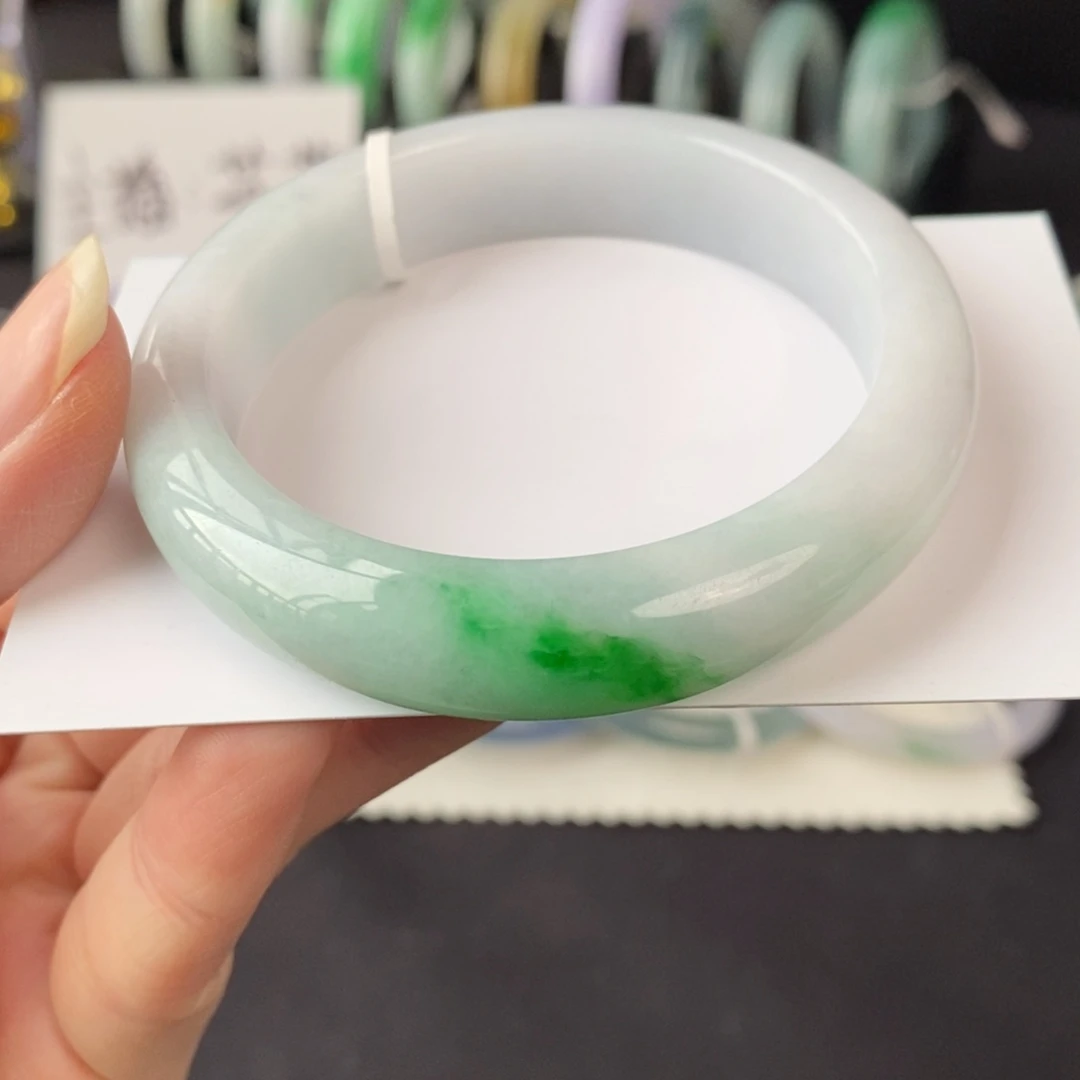 翡翠未镶嵌手镯辣阳绿54.4