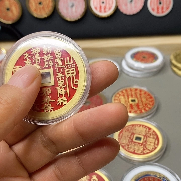 乌***拉铜现代仿制工艺文创铜币