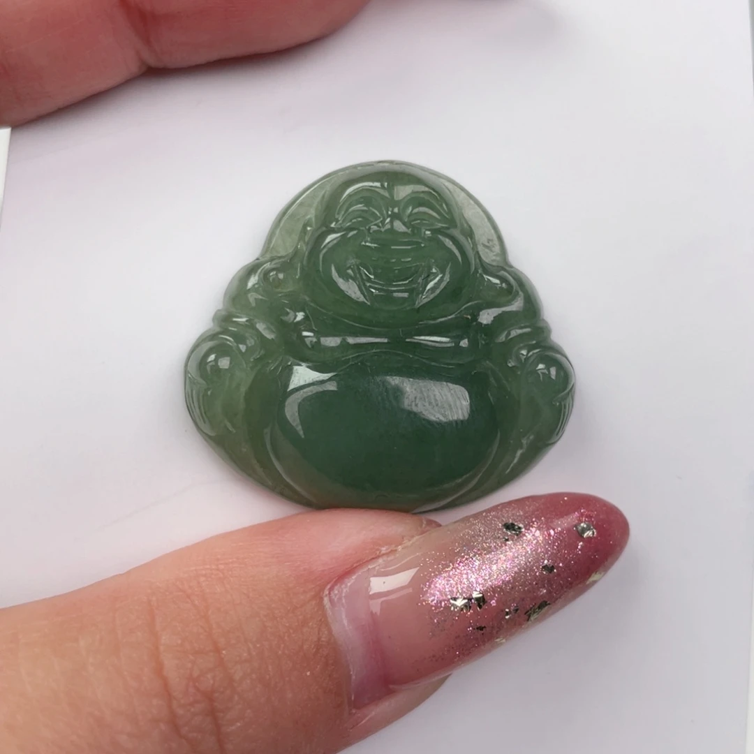 翡翠未镶嵌颈饰佛公