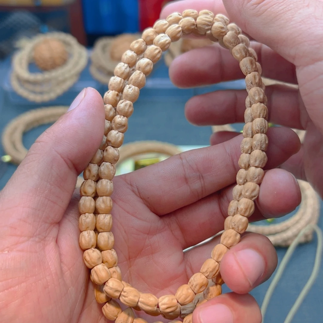 蘇***叁吊坠柏香籽/百香籽