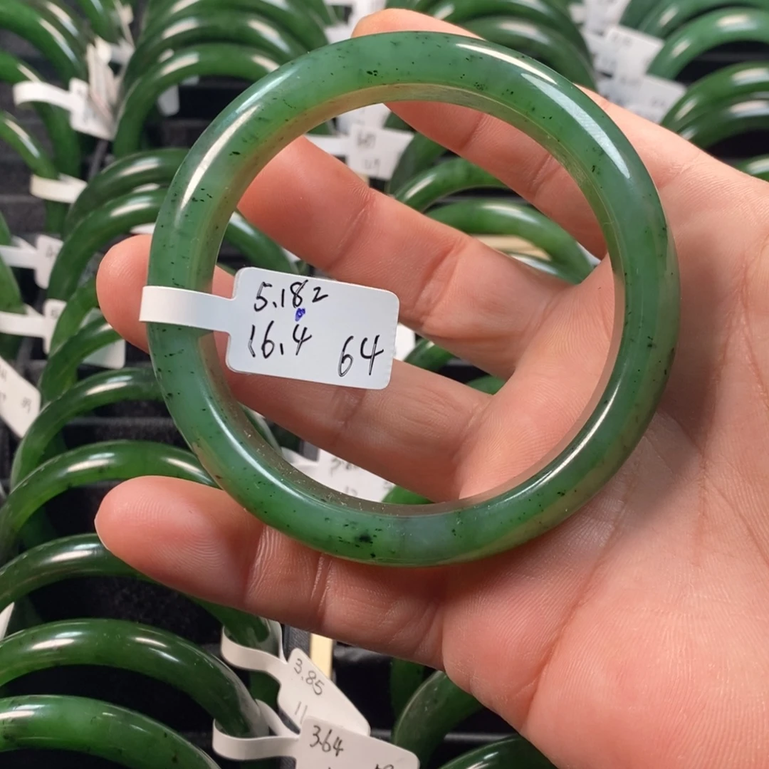 和田玉（碧玉）未镶嵌手镯微瑕64