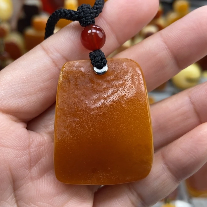 【闪购商品】琥珀颈饰未镶嵌