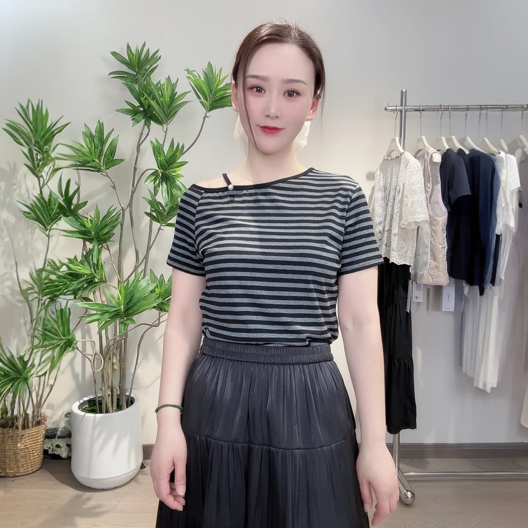 夏季新款时尚圆领露肩短袖T恤女宽松显瘦百搭打底上衣