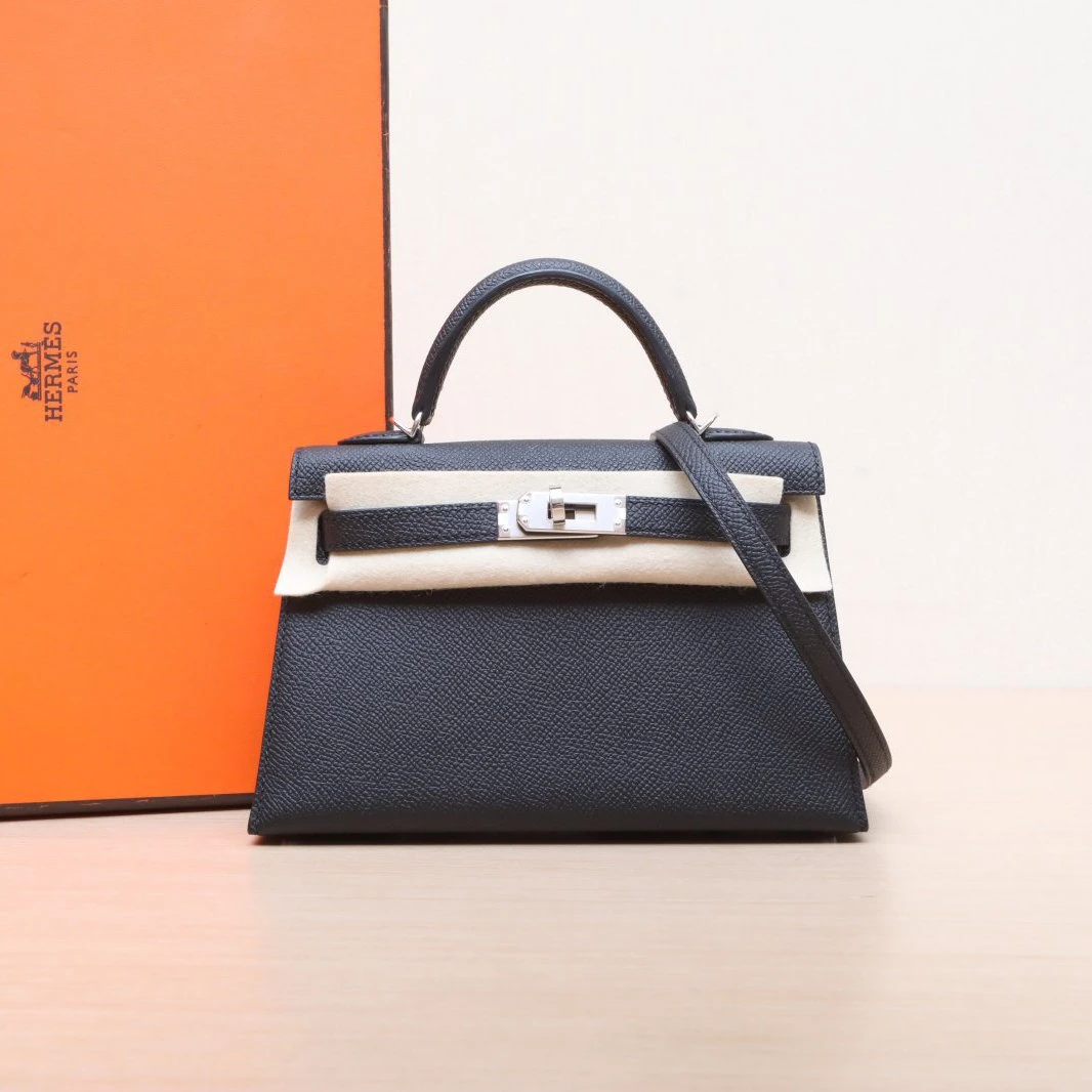 99新 Hermes/爱马仕 小花佳珊Mini Kelly 二代 19cm 黑色Ep皮 W刻