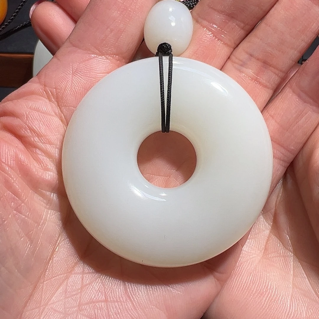 遇***人和田玉未镶嵌手串