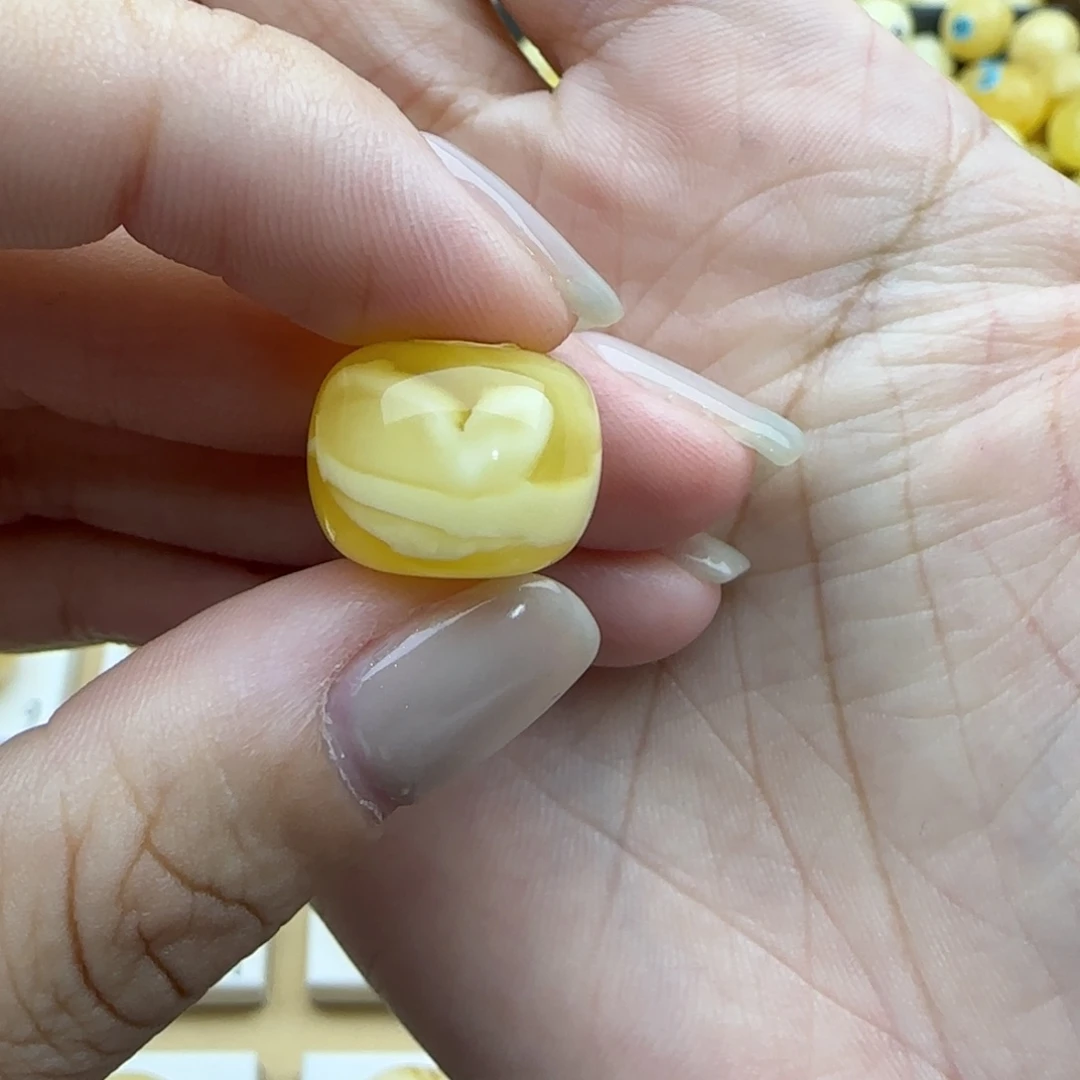 心***眠蜜蜡未镶嵌裸石墩子