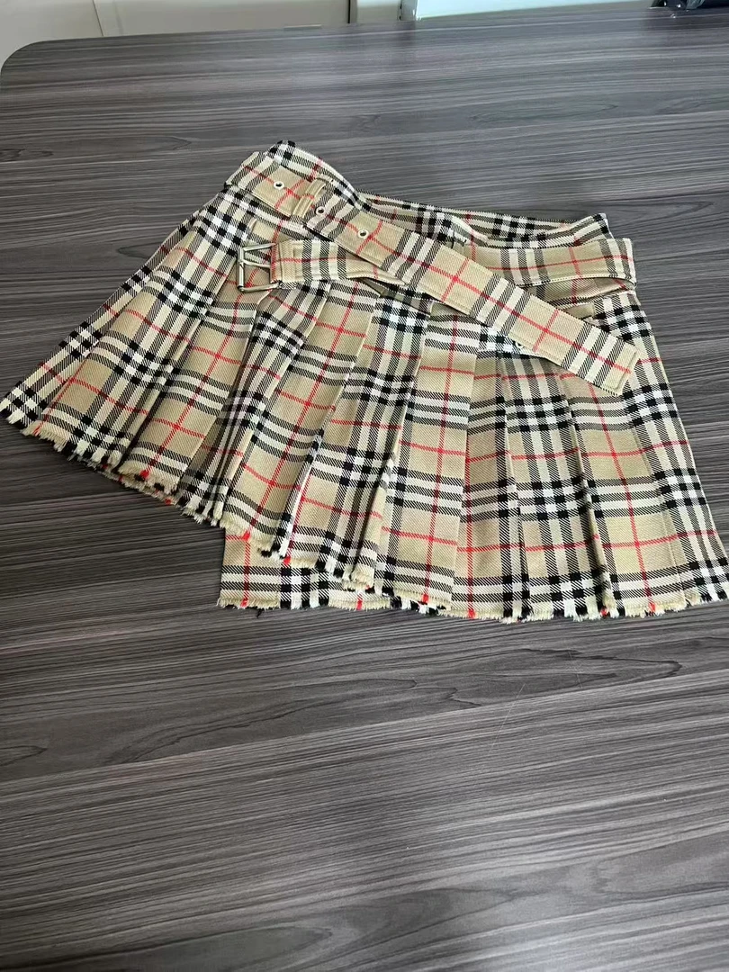 未使用 BURBERRY/博柏利 女士美拉德风百褶卡其色格纹短裙 6码