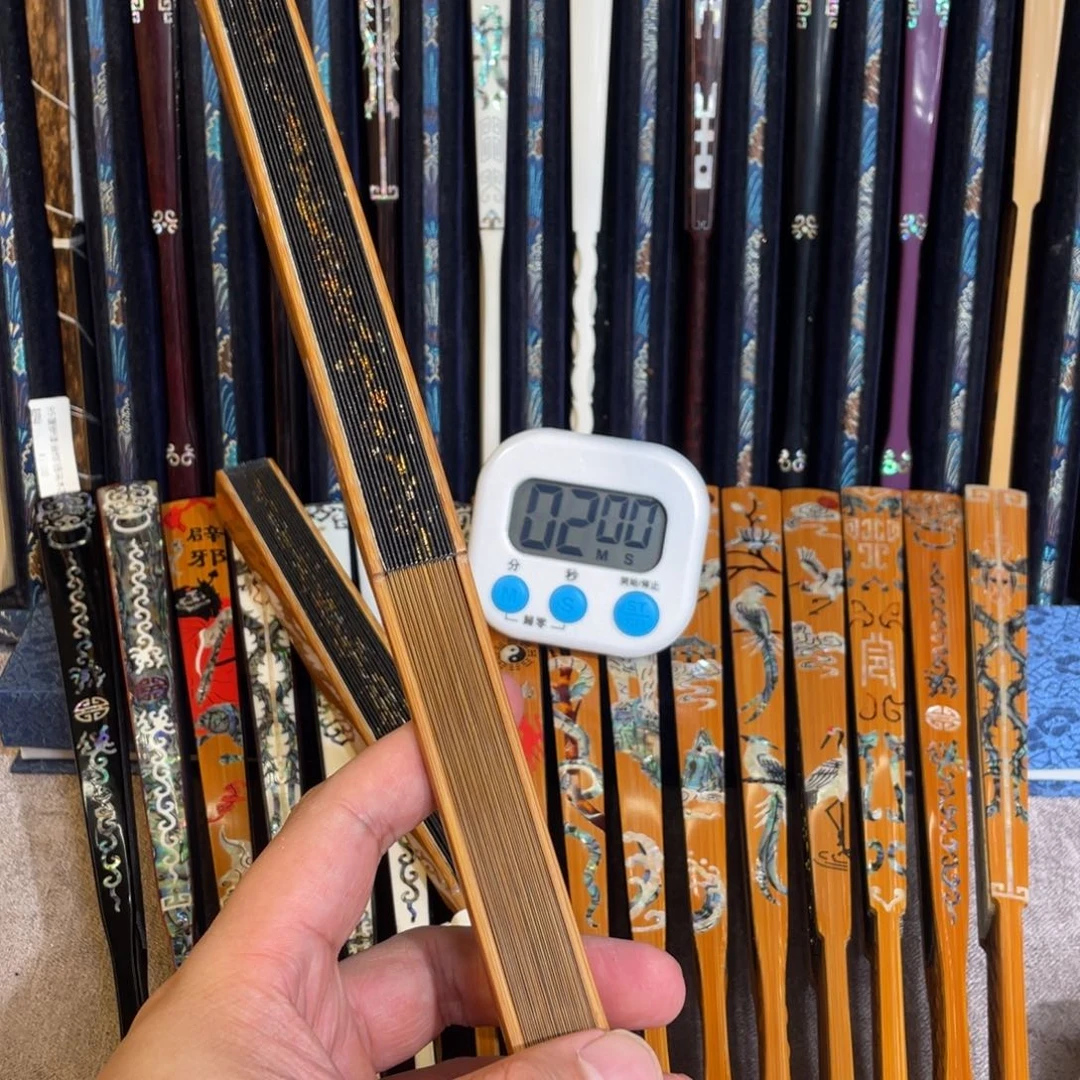 尖***角扇子手工制作工艺精湛