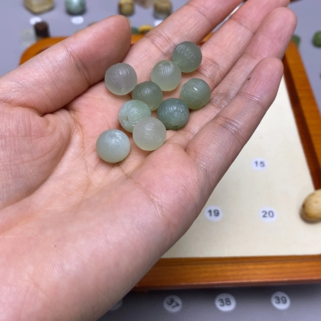 蛇纹石玉配饰合金夏*棉