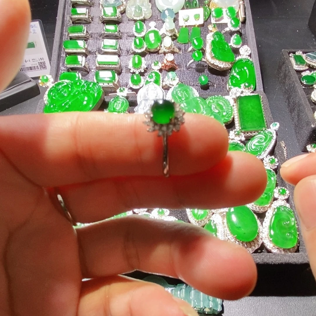 翡翠未镶嵌戒指A货翡翠3