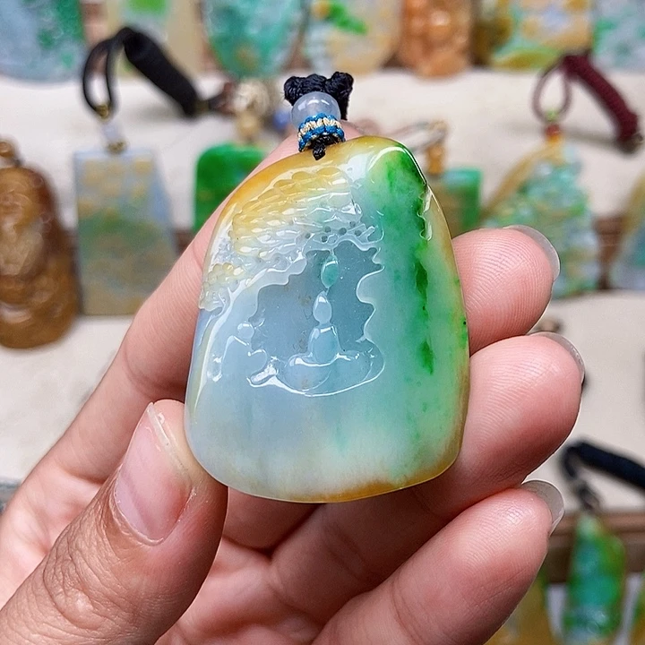 翡翠未镶嵌颈饰天然翡翠Ａ货