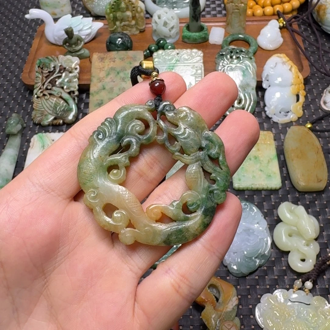 拥***）翡翠未镶嵌颈饰翡翠颈饰未镶嵌