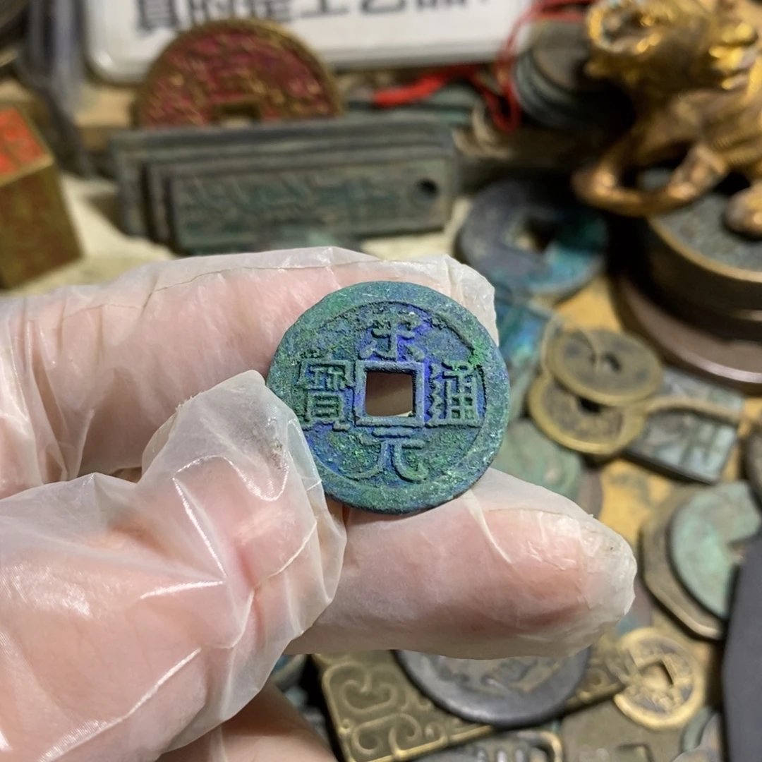 铜现代工艺品学习币
