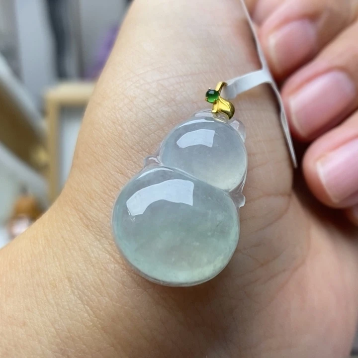 【闪购商品】颈饰18K金镶嵌翡翠49