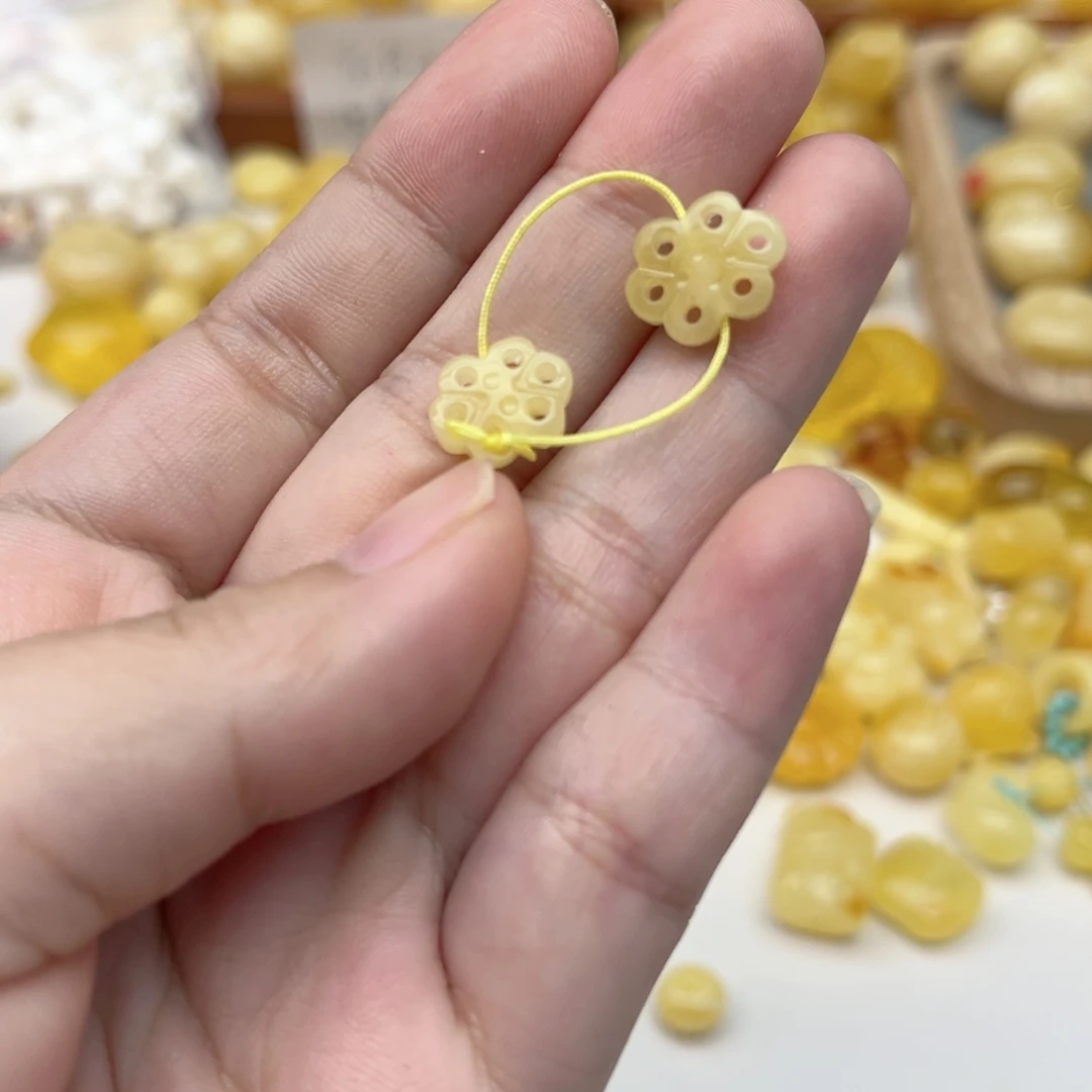 裸石蜜蜡未镶嵌配饰