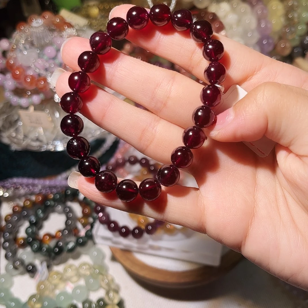 仿水晶石榴紫色搭配技巧