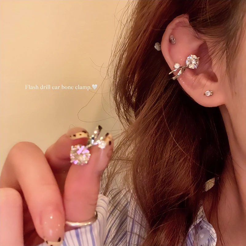 小灯泡闪锆耳骨夹无耳洞耳夹独特百搭精致绝美高级感轻奢气质耳饰
