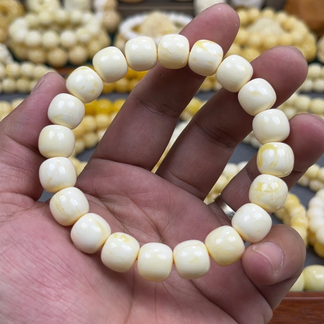 琥珀未镶嵌手串同料焦皮白蜡老邢手串11mm
