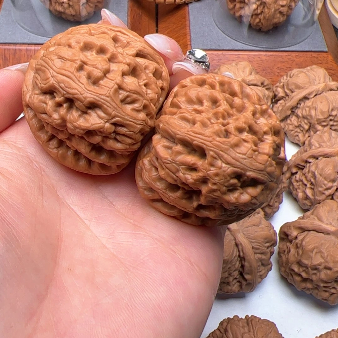 文玩核桃把件红锦鲤39丽