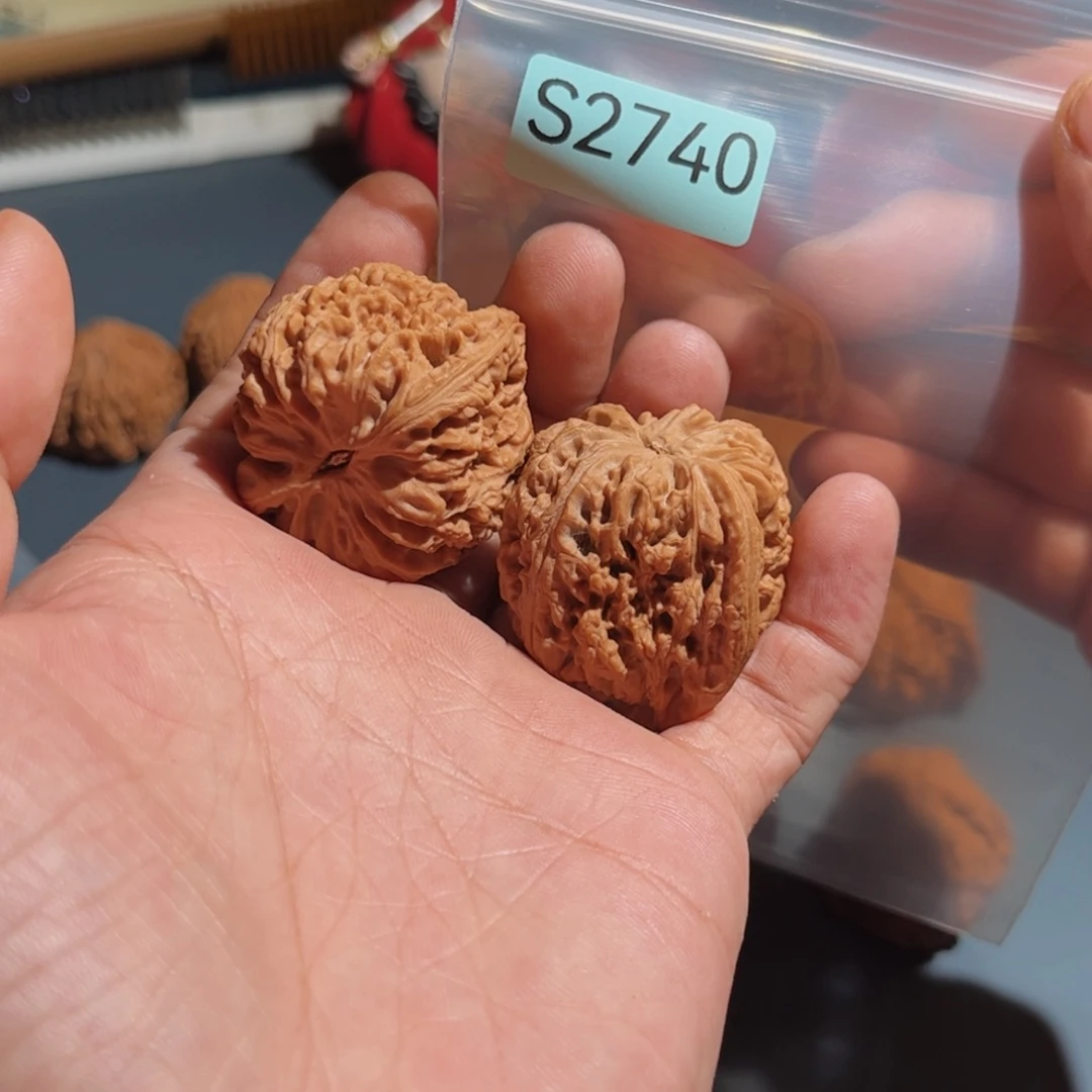 文玩核桃把件南疆