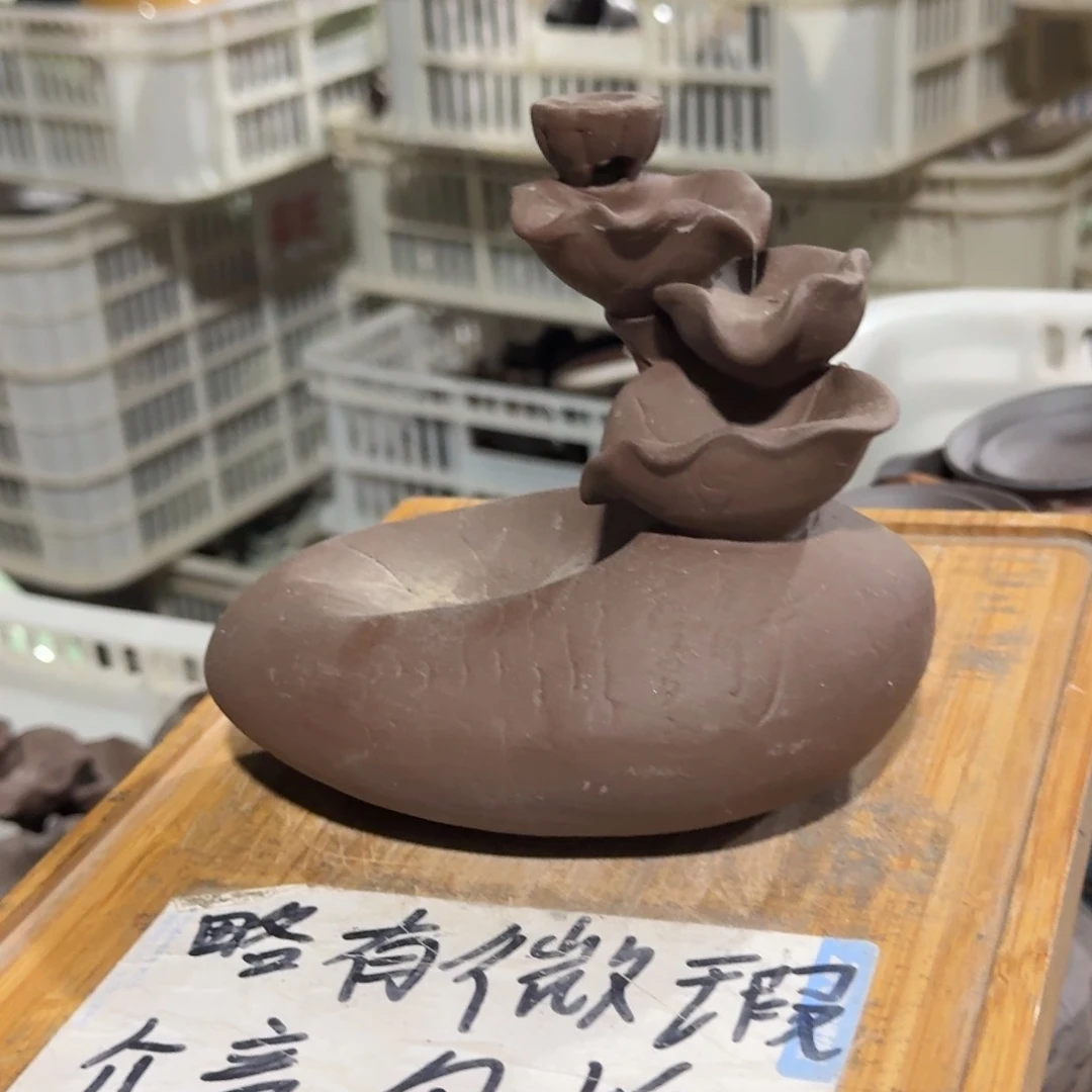 微瑕疵介意勿拍陶瓷器皿W863