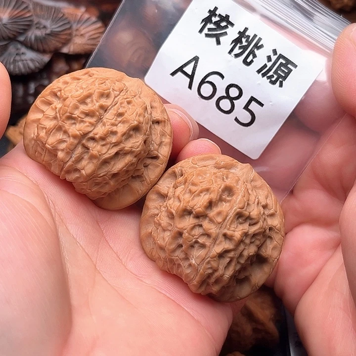 吊坠文玩核桃血麒麟43