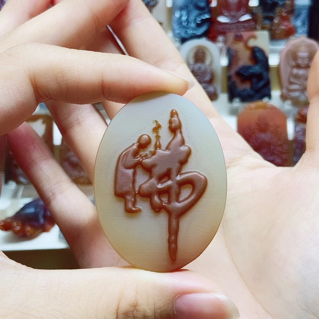 剧***玛瑙/玉髓未镶嵌颈饰