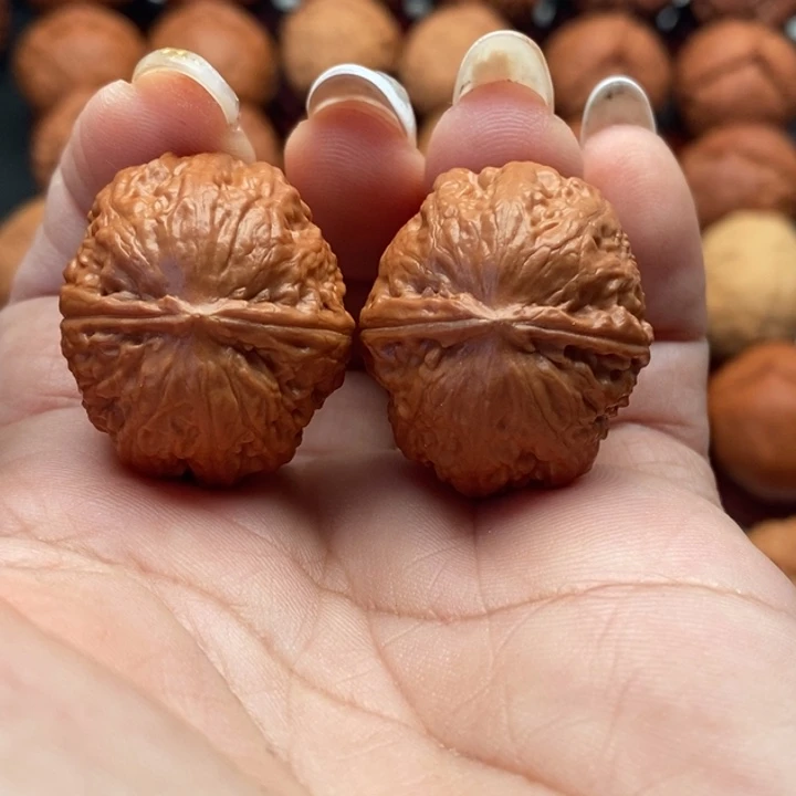 核桃精品文玩核桃手捻雾灵珠