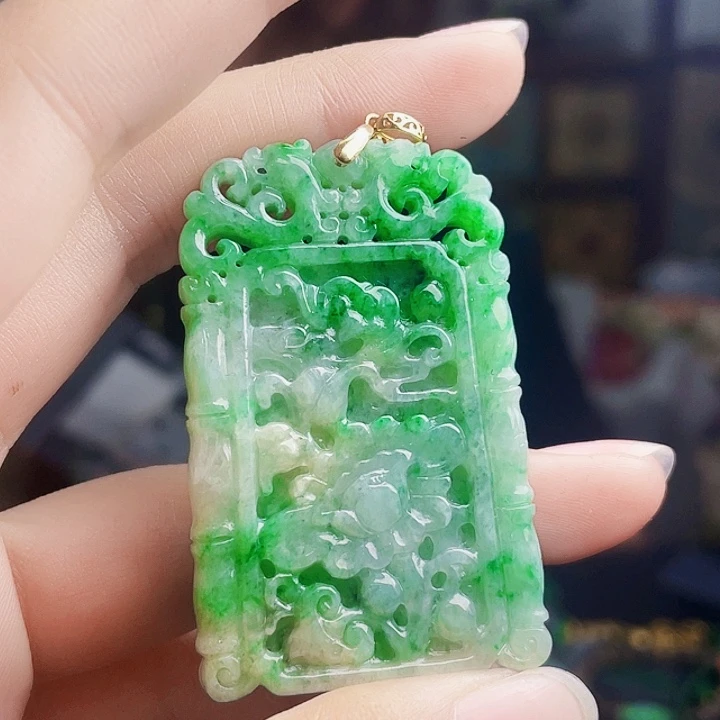 翡翠18K金镶嵌颈饰多样性