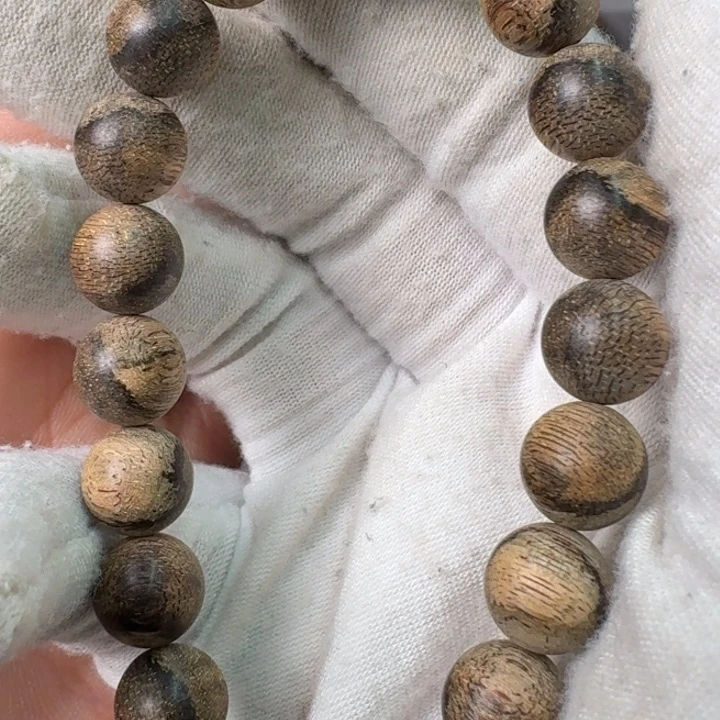 沉香木手串金三角0.98-8.2克