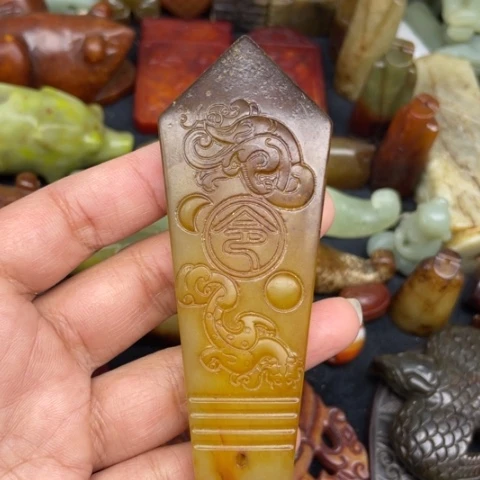 蛇纹石玉未镶嵌颈饰67