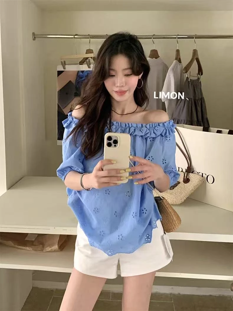 减龄韩版百搭镂空绣花显瘦一字领衬衫女设计感纯色露肩上衣