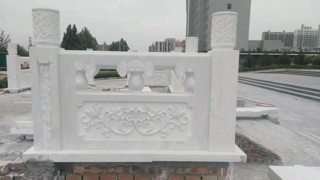 精选石材汉白玉石雕栏板用于别墅阳台造型多样