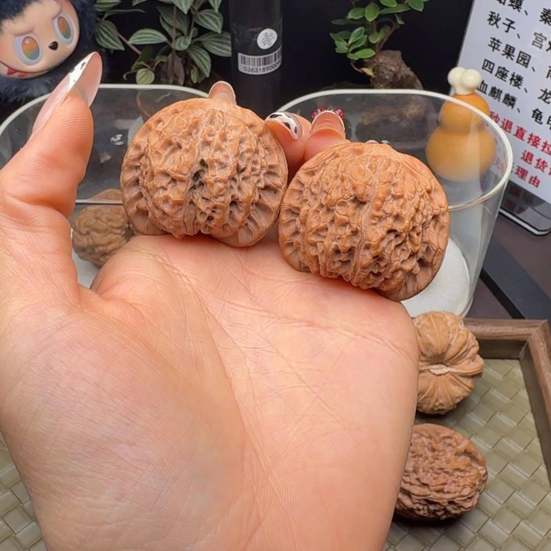 蹲***.核桃全品血麒麟40+