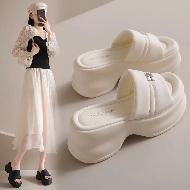 同款厚底松糕增高网红凉拖鞋女士2025夏季新款超火外穿时尚