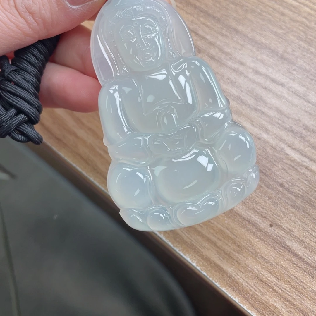 翡翠颈饰未镶嵌观音