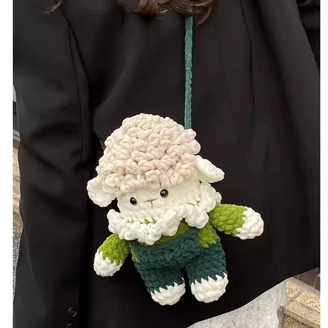 成品手工编织包可爱卡通小羊单肩斜挎出游包男女童配饰零钱潮包轻
