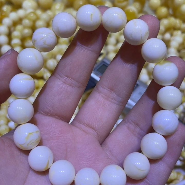 蜜蜡未镶嵌珠宝奇石11.8m