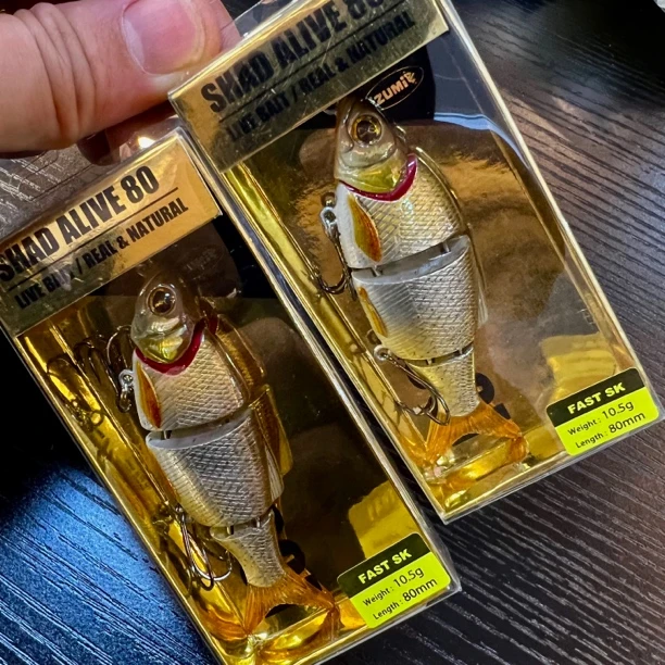 日本iZUMi 小多节鱼10.5克 2个同色