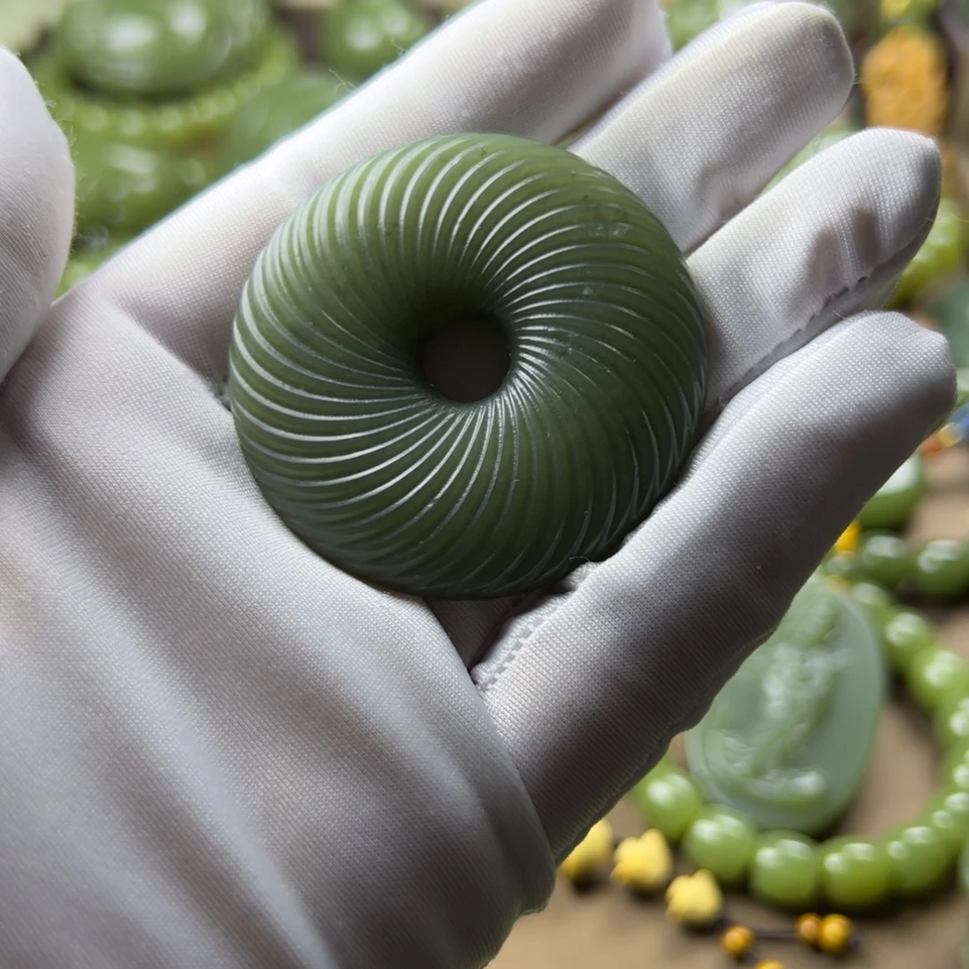 岫岩老玉（透闪石质玉）未镶嵌挂件