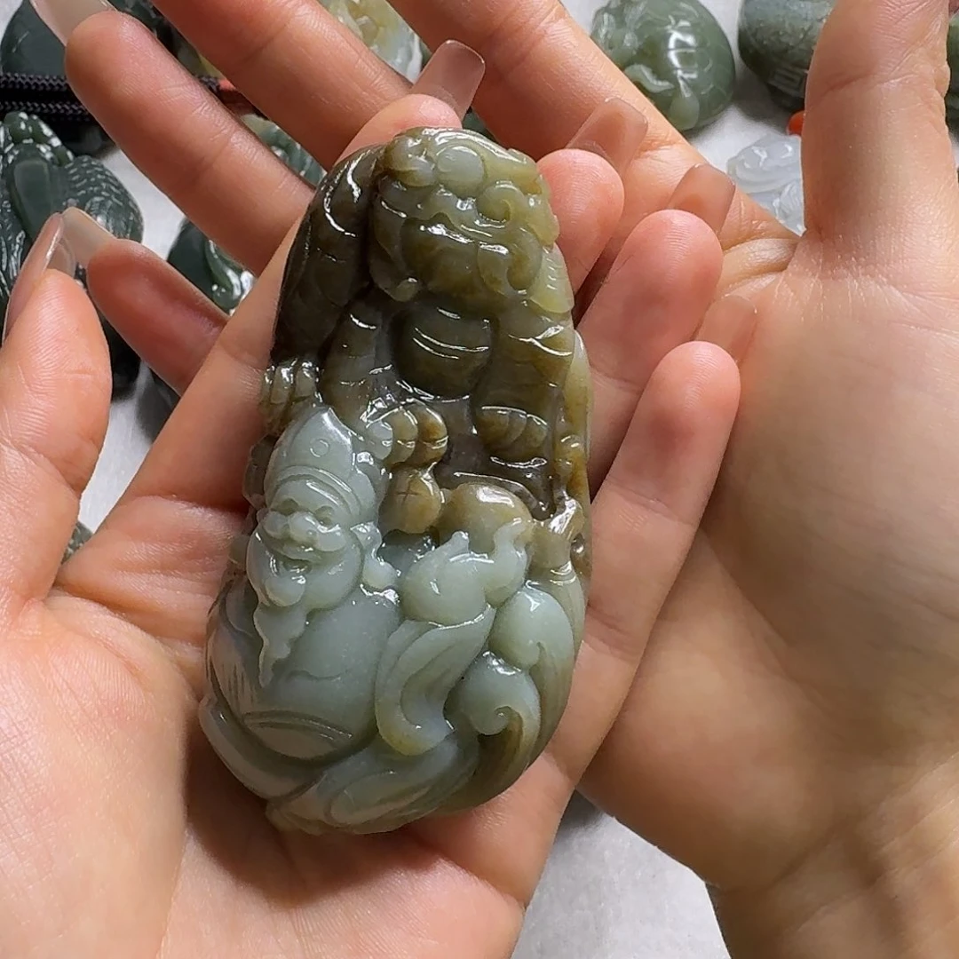 颈饰未镶嵌和田玉赤*