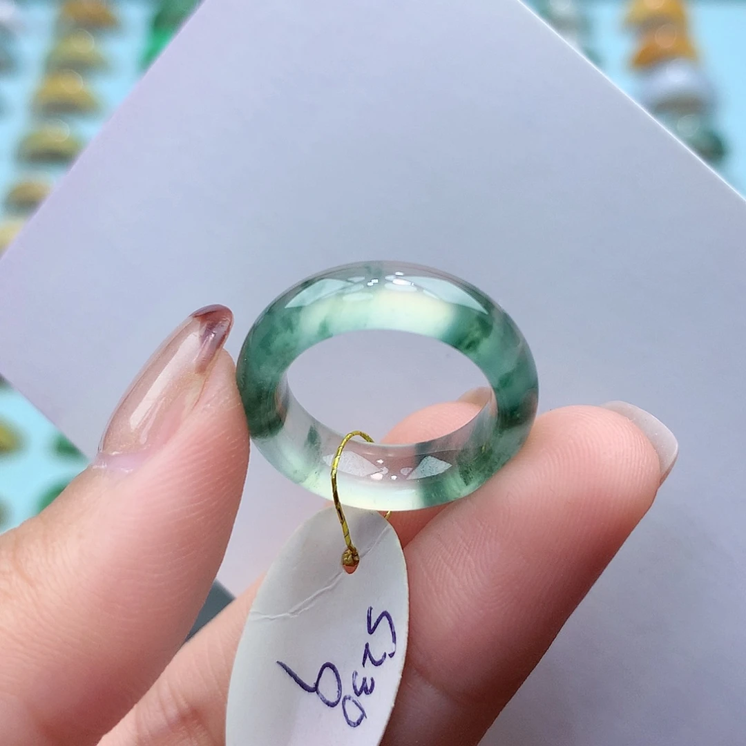 未镶嵌戒指翡翠9圈