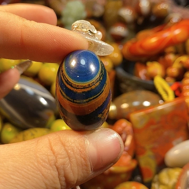 玛瑙/玉髓手镯未镶嵌君*